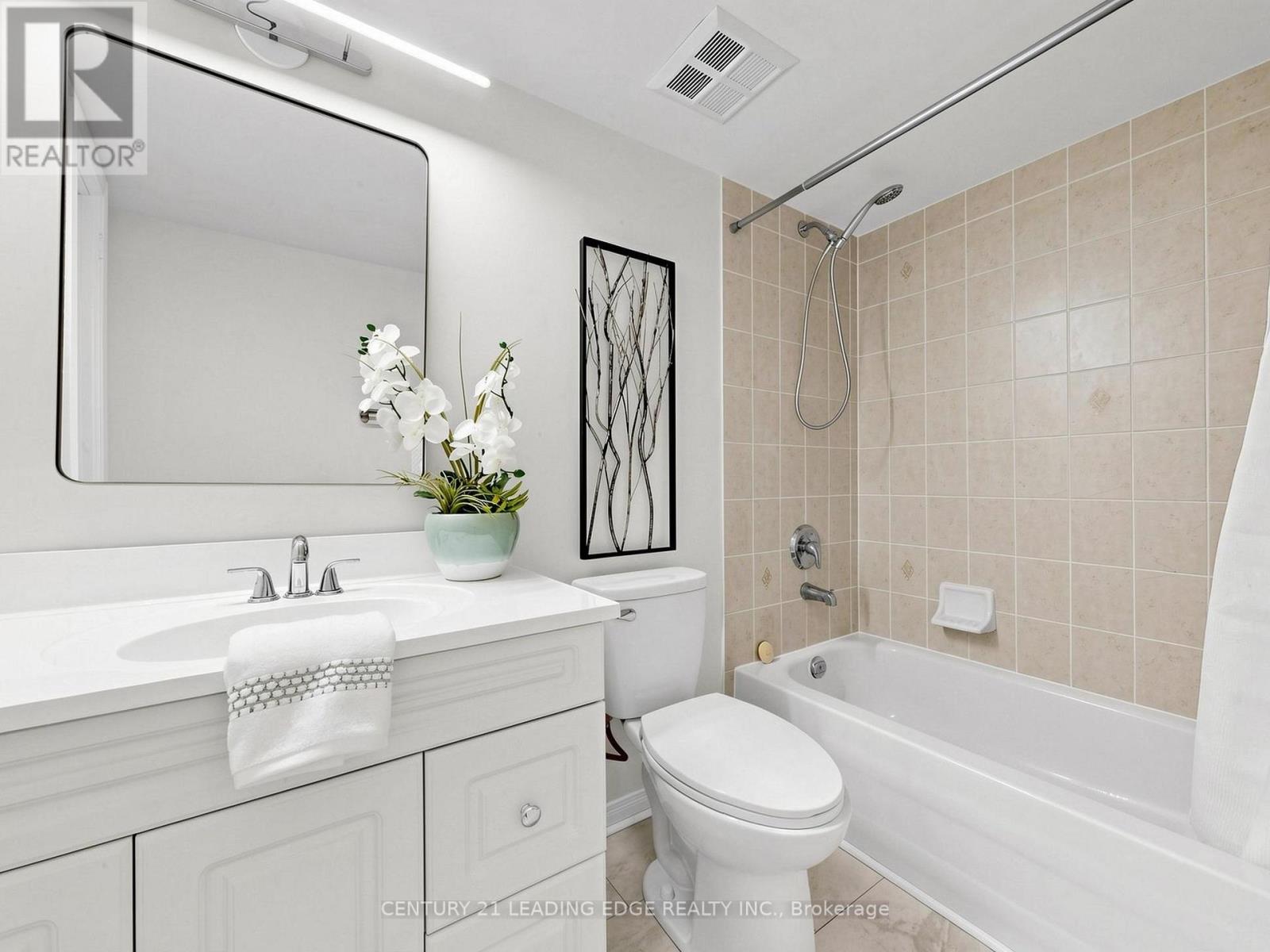 #UNIT 3 45 PETRA WAY - 16