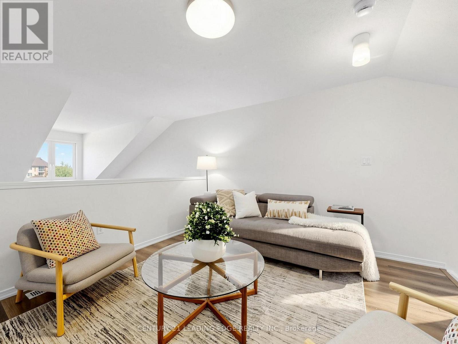 #UNIT 3 45 PETRA WAY - 19