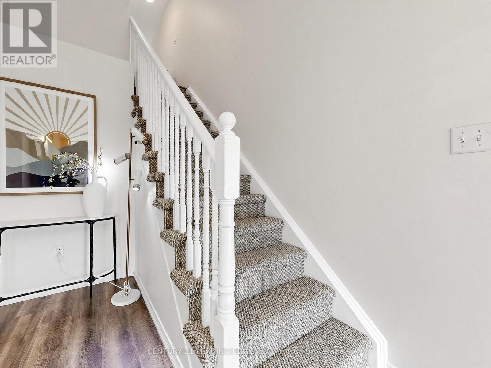 #UNIT 3 45 PETRA WAY - 21