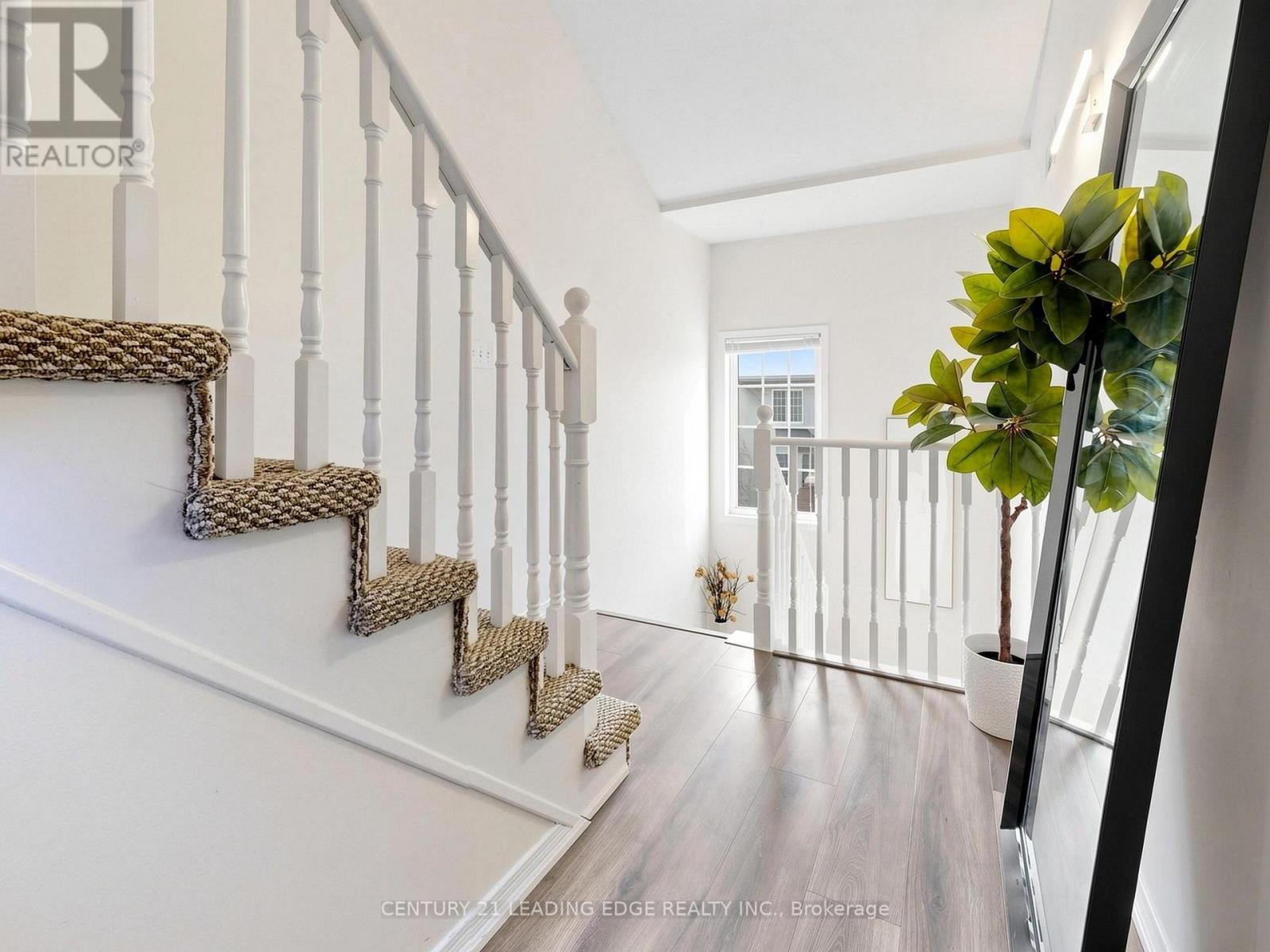 #UNIT 3 45 PETRA WAY - 23