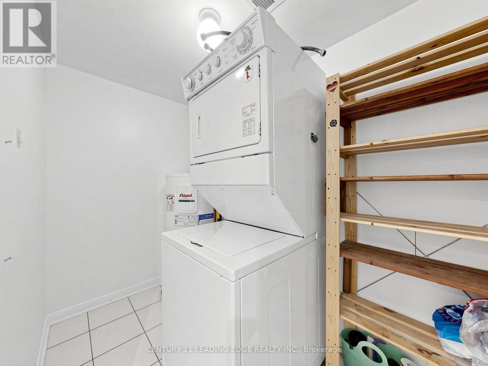 #UNIT 3 45 PETRA WAY - 24
