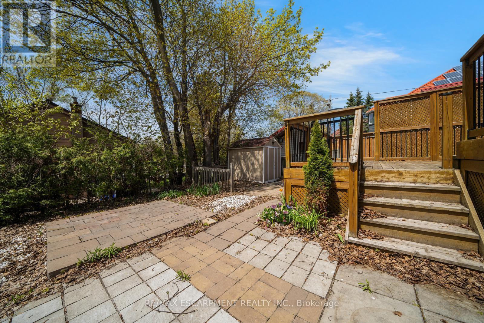 108 OLDE BAYVIEW AVENUE - 40