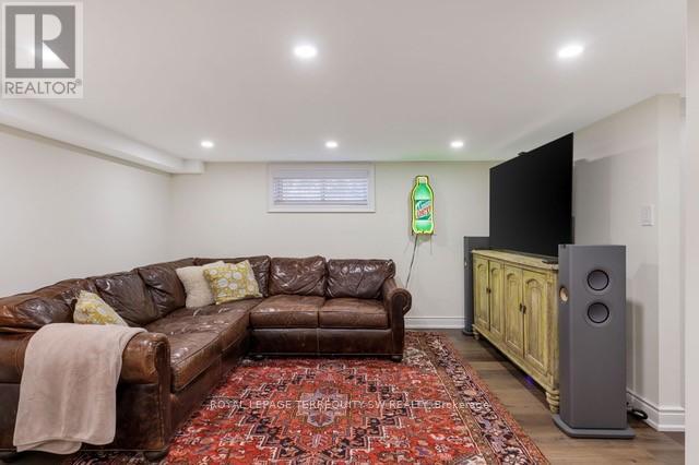 41 KENNEDY STREET W - 35