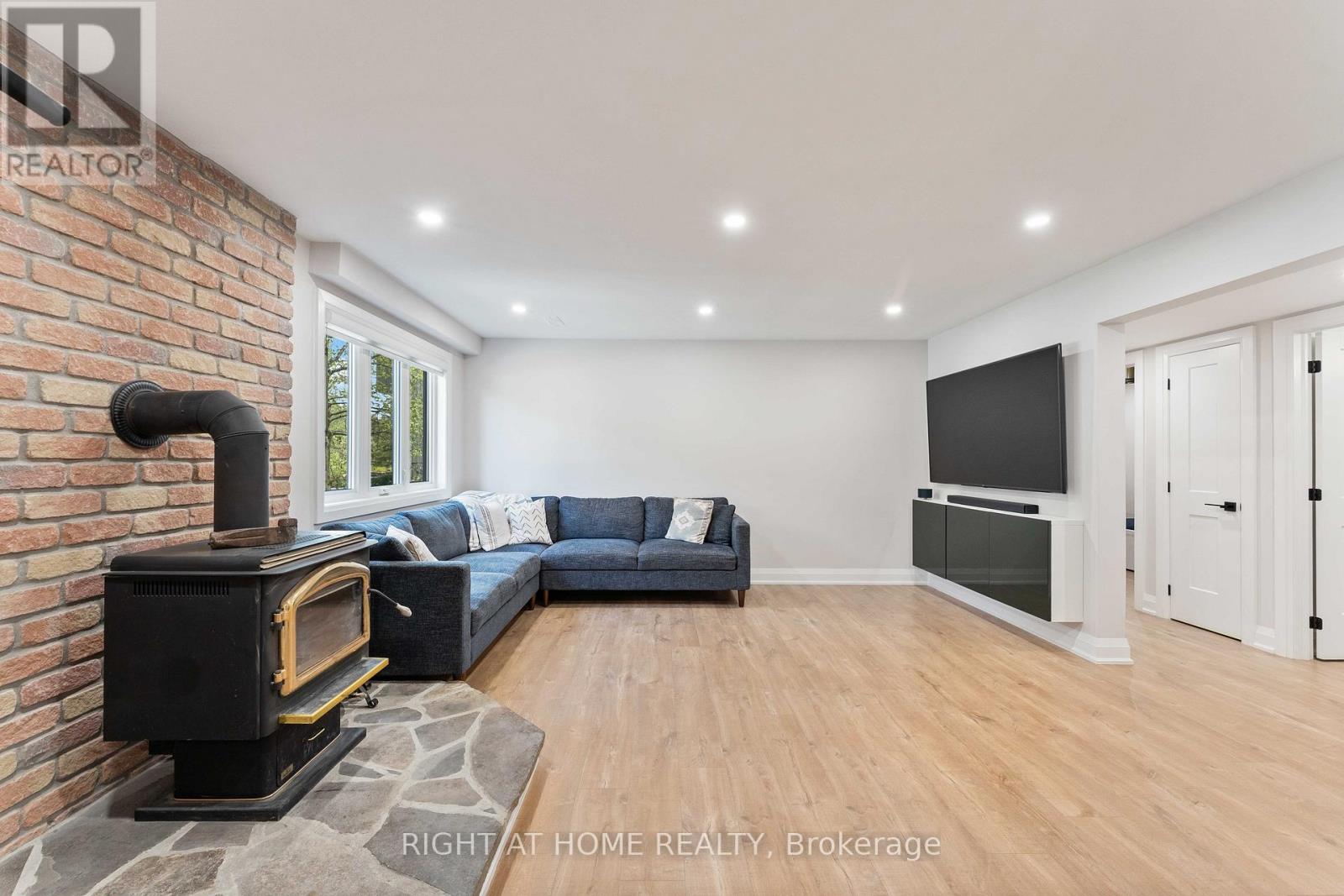 15 PINE RIDGE TRAIL - 20