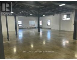31 Colborne Street E, Orillia, ON L3V1T4 Photo 9