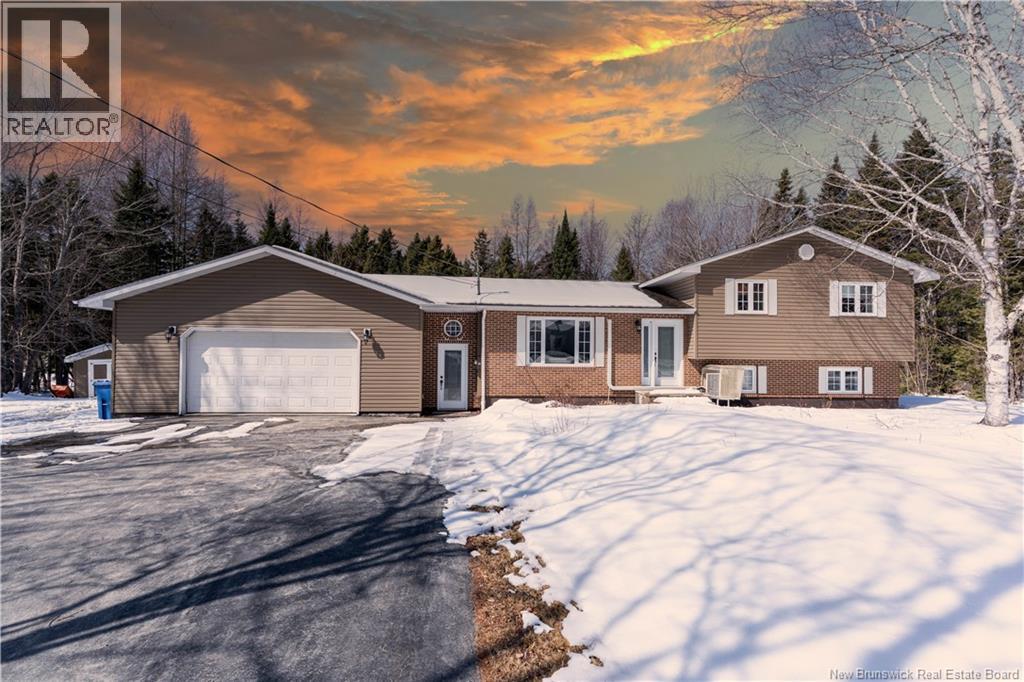 32 North Boom Road - Image 3