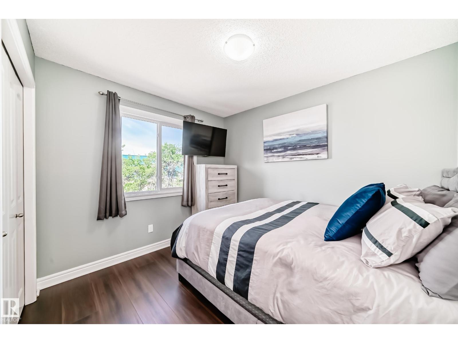 57 MEADOWLAND CR — photo 40