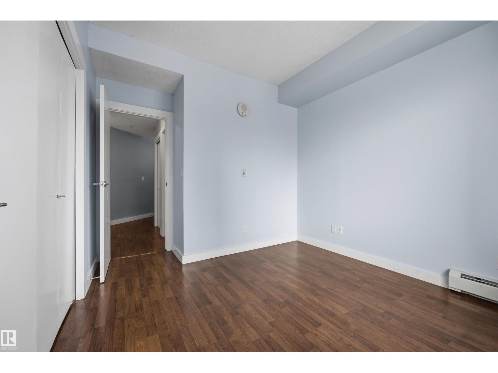 #1403 10136 104 ST NW - 24