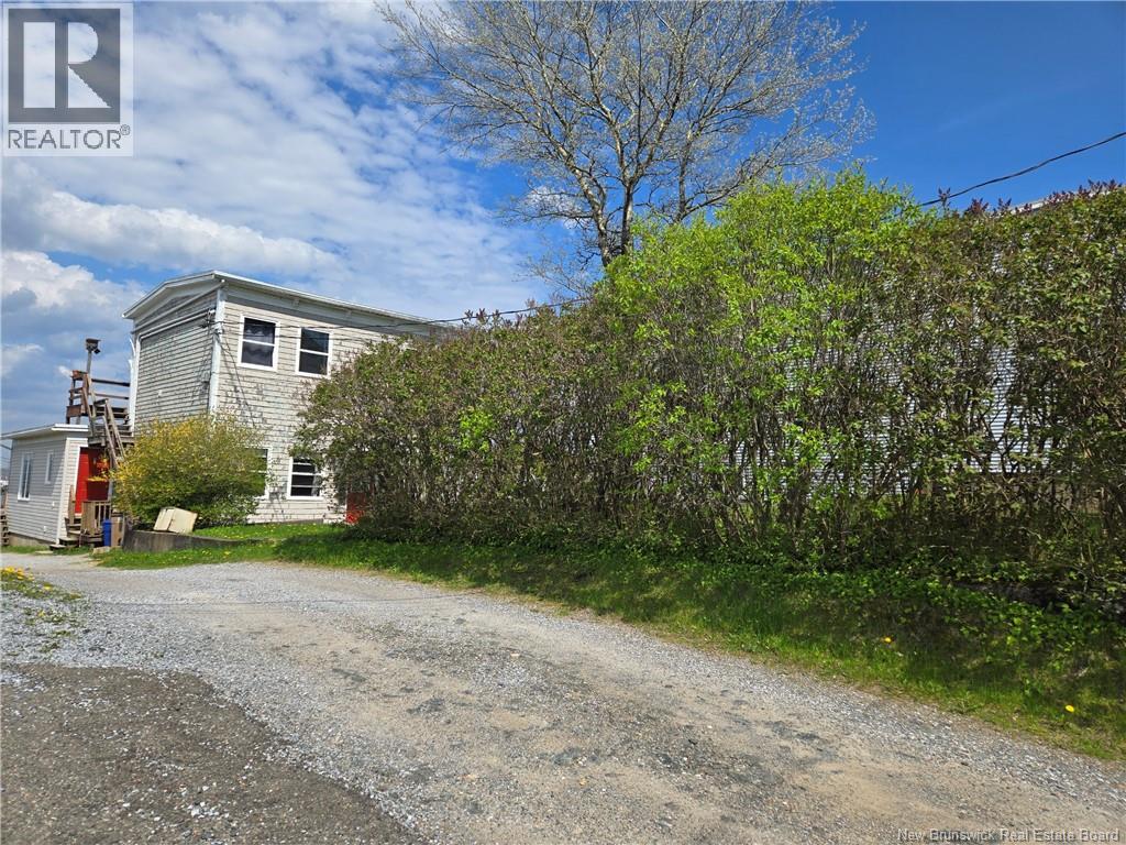 44 Albert Street - Image 2