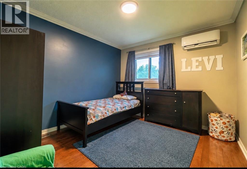 2393 ARNOLD Crescent - 32