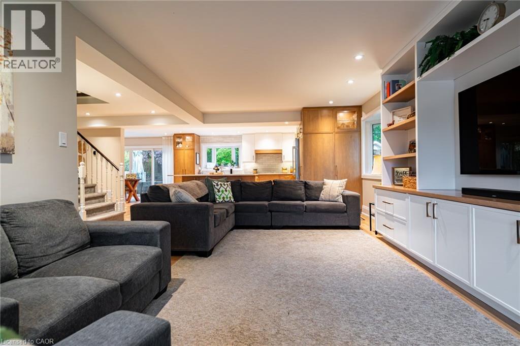 2393 ARNOLD Crescent - 12