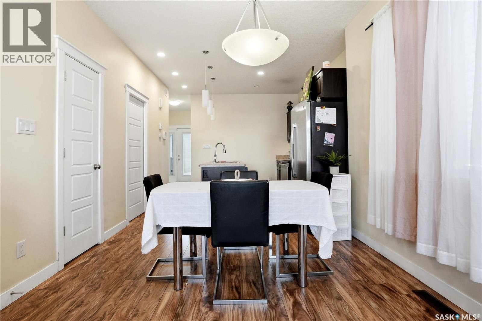 #4 3960 7th AVENUE E - 12