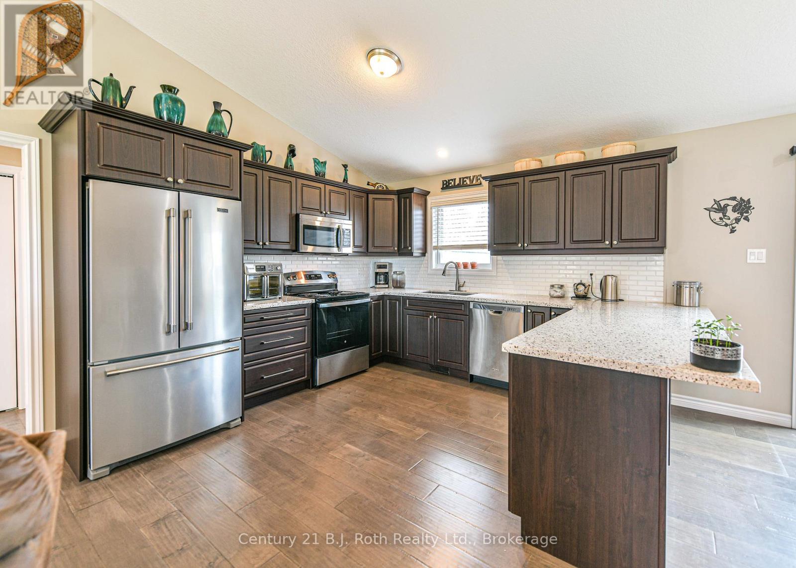 3888 MELROSE DRIVE - 18