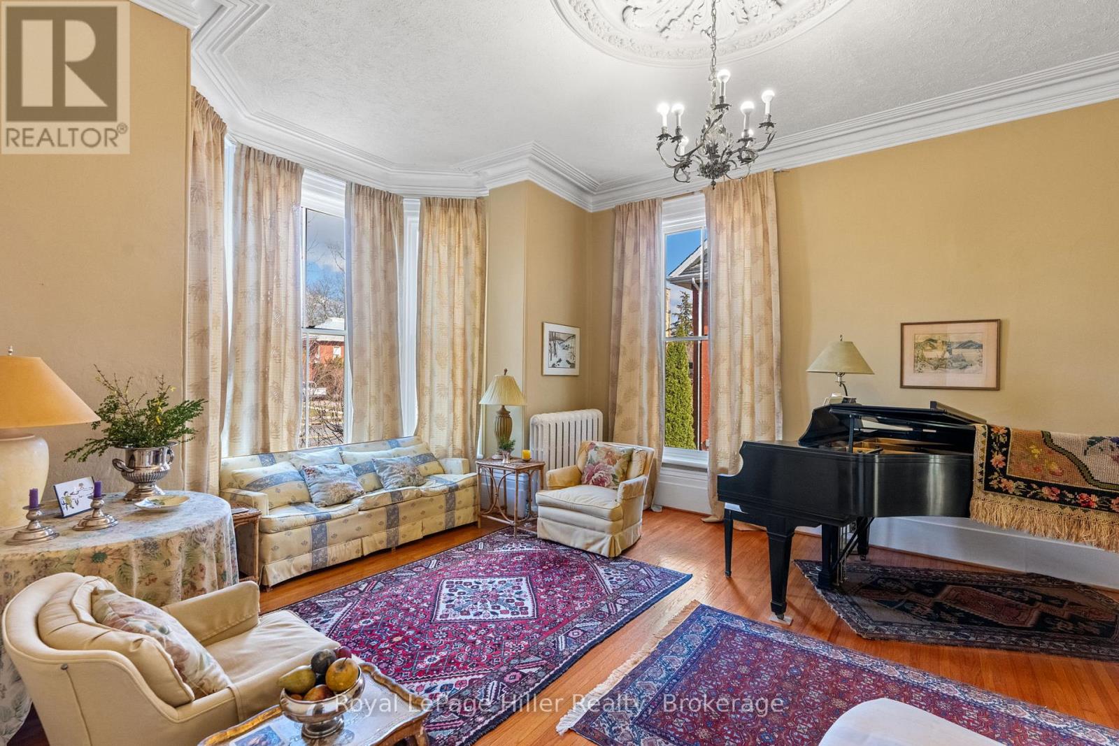 131 HURON STREET - 12