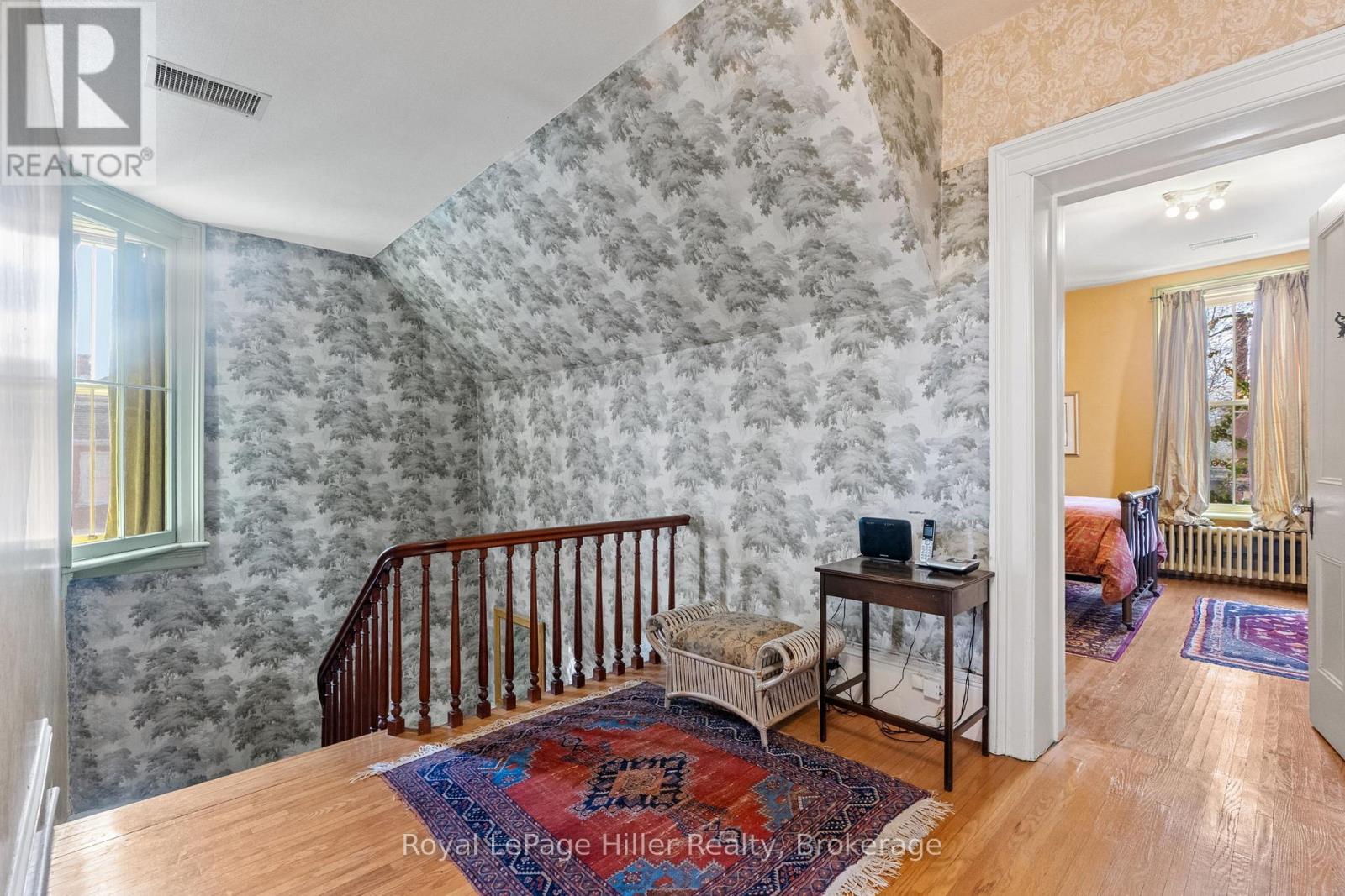 131 HURON STREET - 25