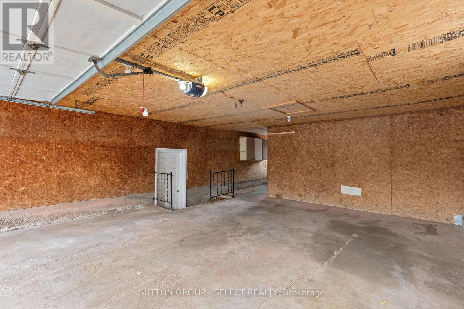 296 HURON STREET W - 39
