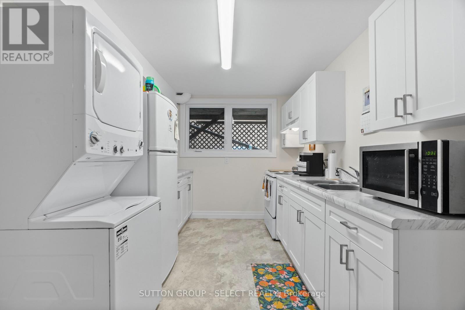 296 HURON STREET W - 29