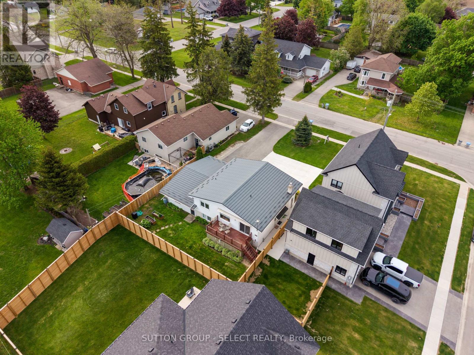 296 HURON STREET W - 44