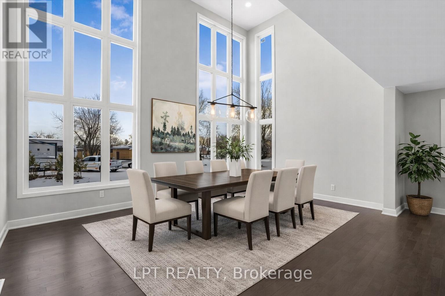 63 CHATEAUGUAY STREET - 11
