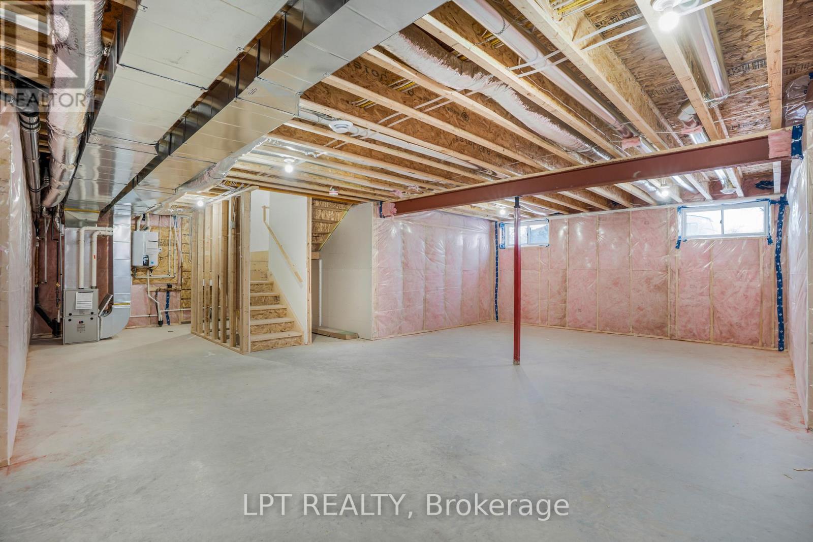 63 CHATEAUGUAY STREET - 27