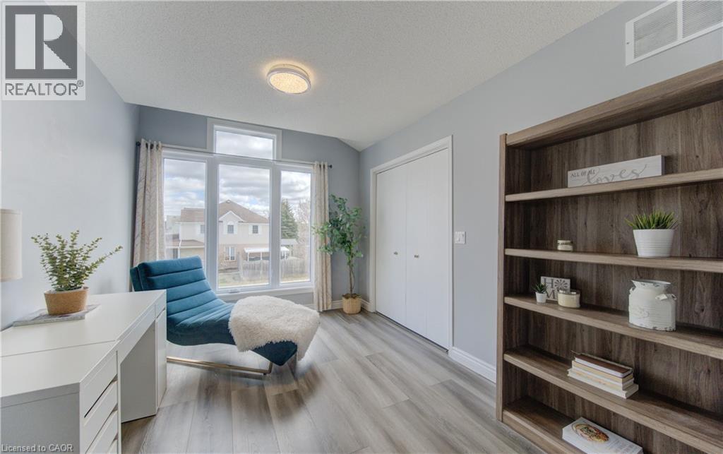 31 ADLER Drive - 21
