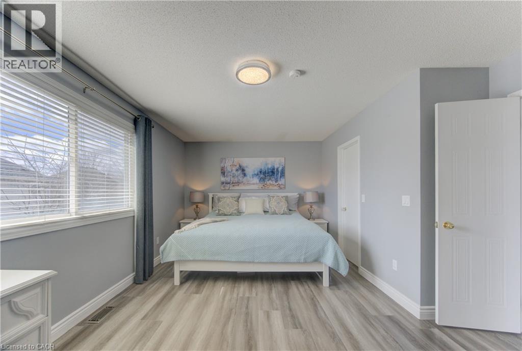 31 ADLER Drive - 30