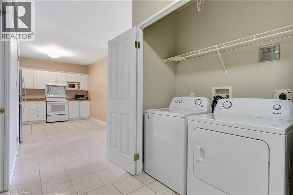 #303 255 KEATS Way - 39