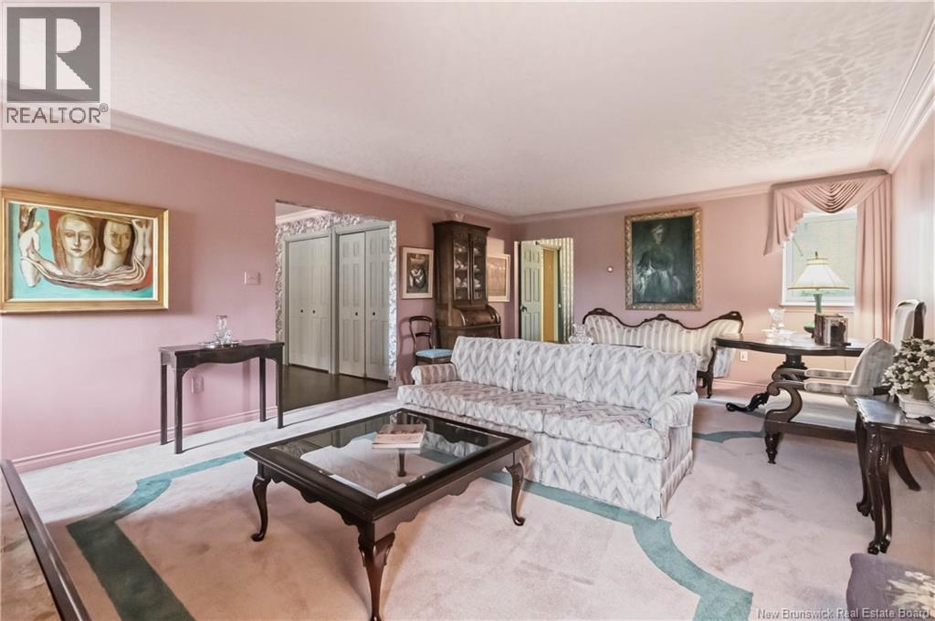 270 Westmount Boulevard - 13