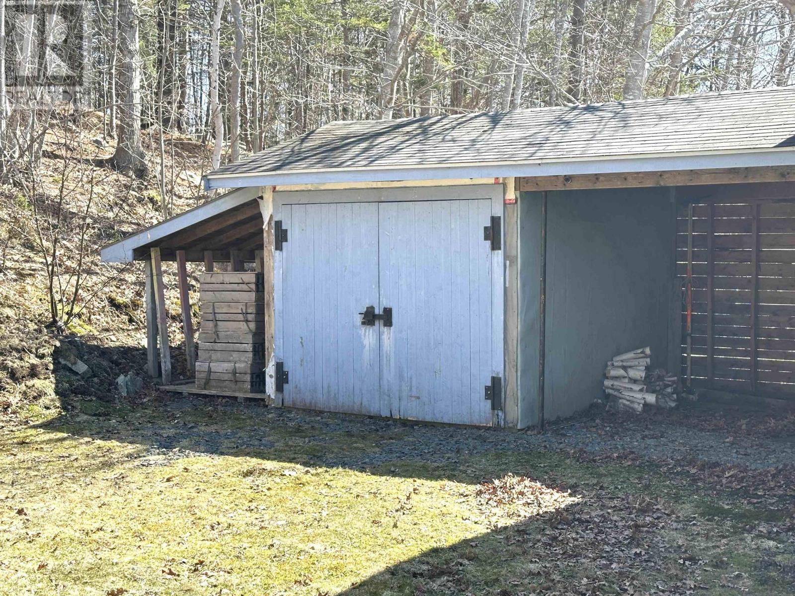 61 HILLSIDE Road - 17