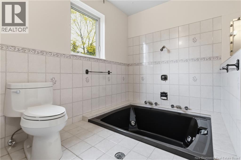 270 Westmount Boulevard - 35