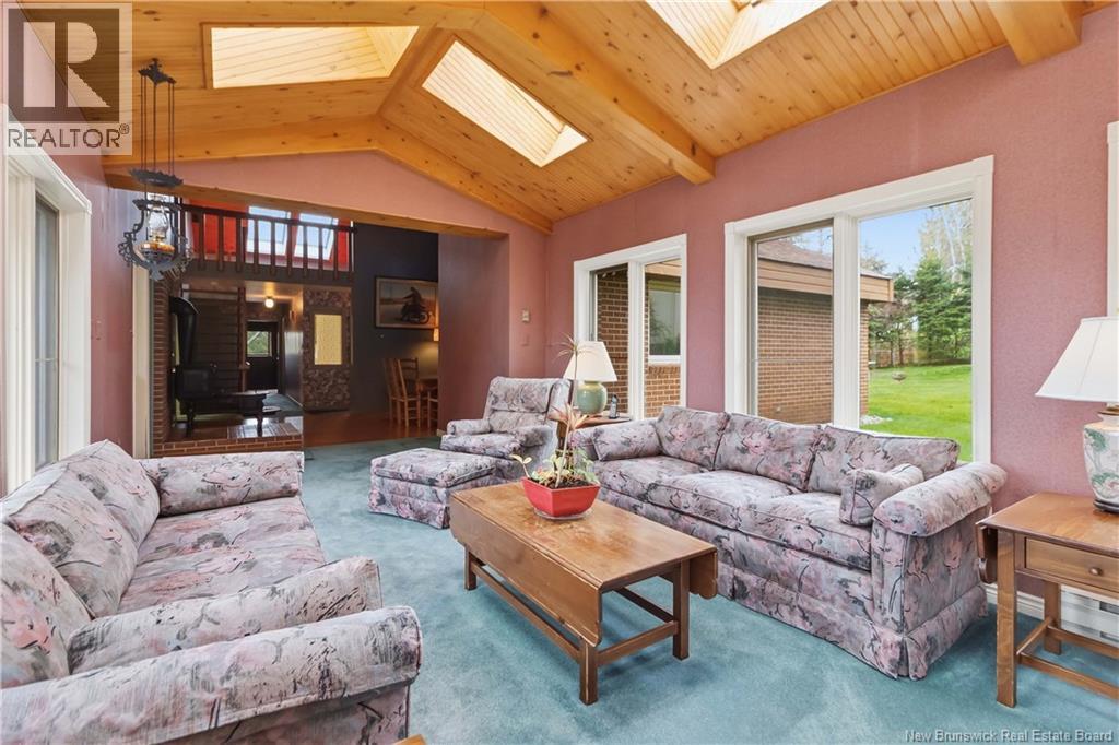 270 Westmount Boulevard - 25