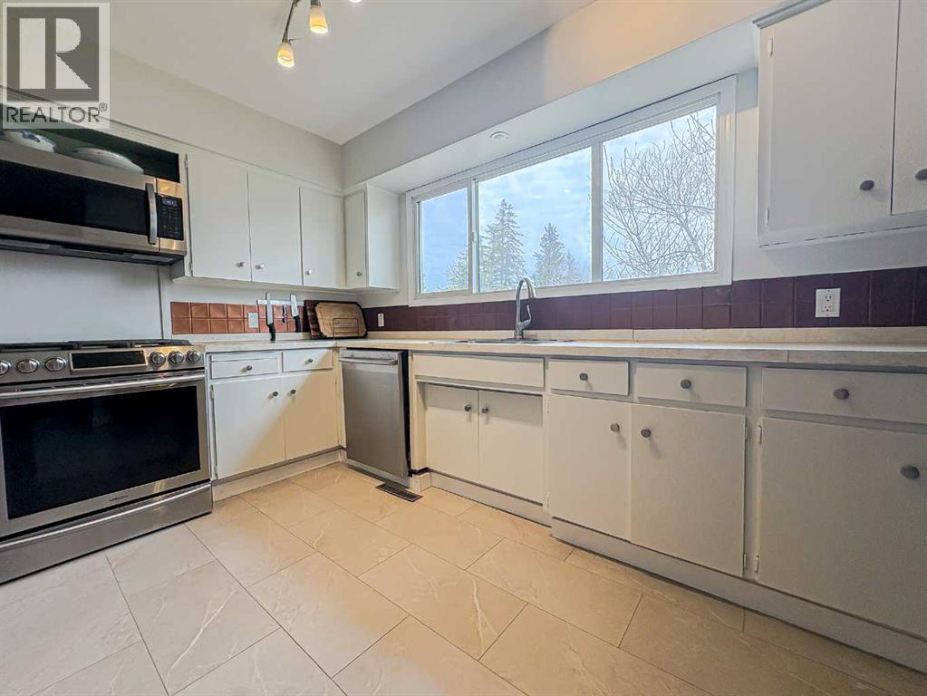 10419 109 Avenue - 7