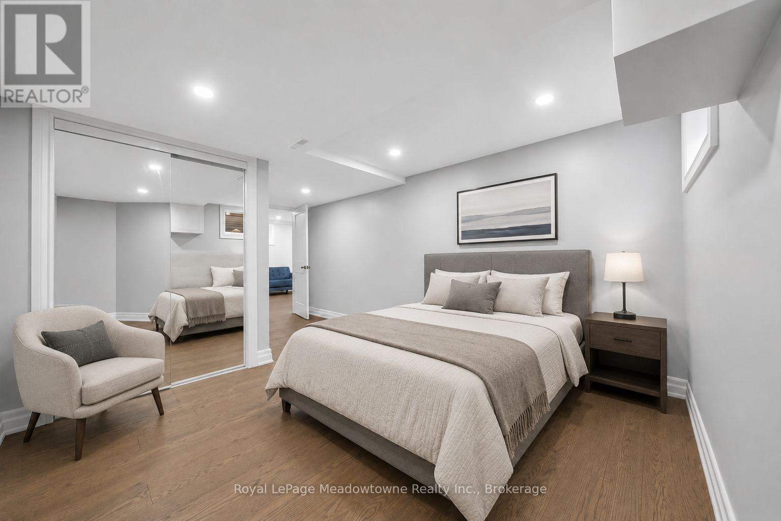 170 CRAWFORD CRESCENT - 27