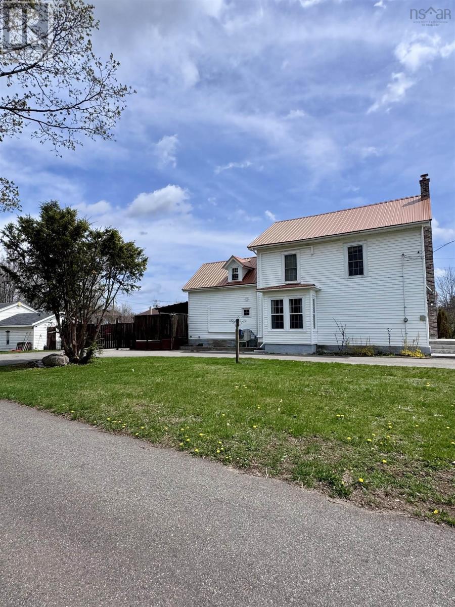 218 Main Street - Image 3