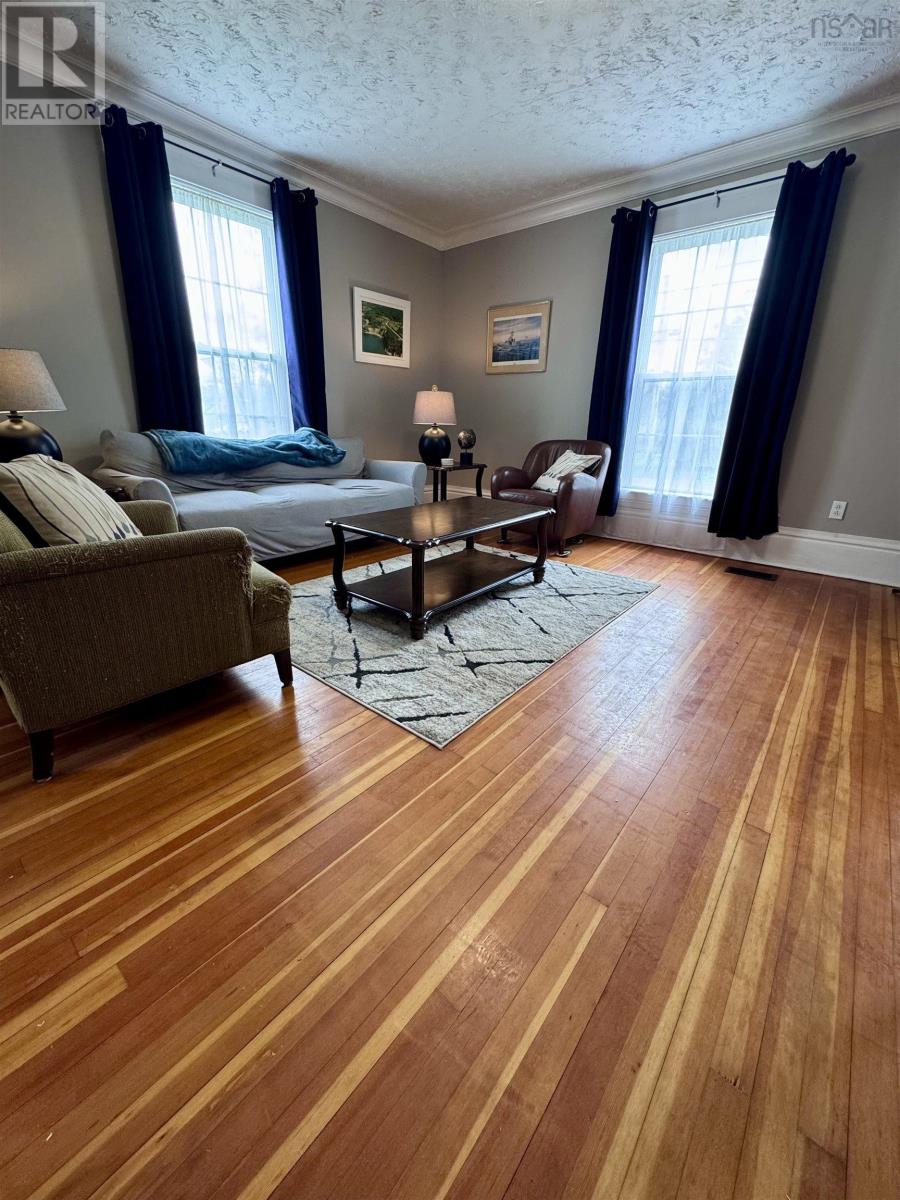 218 Main Street - 8
