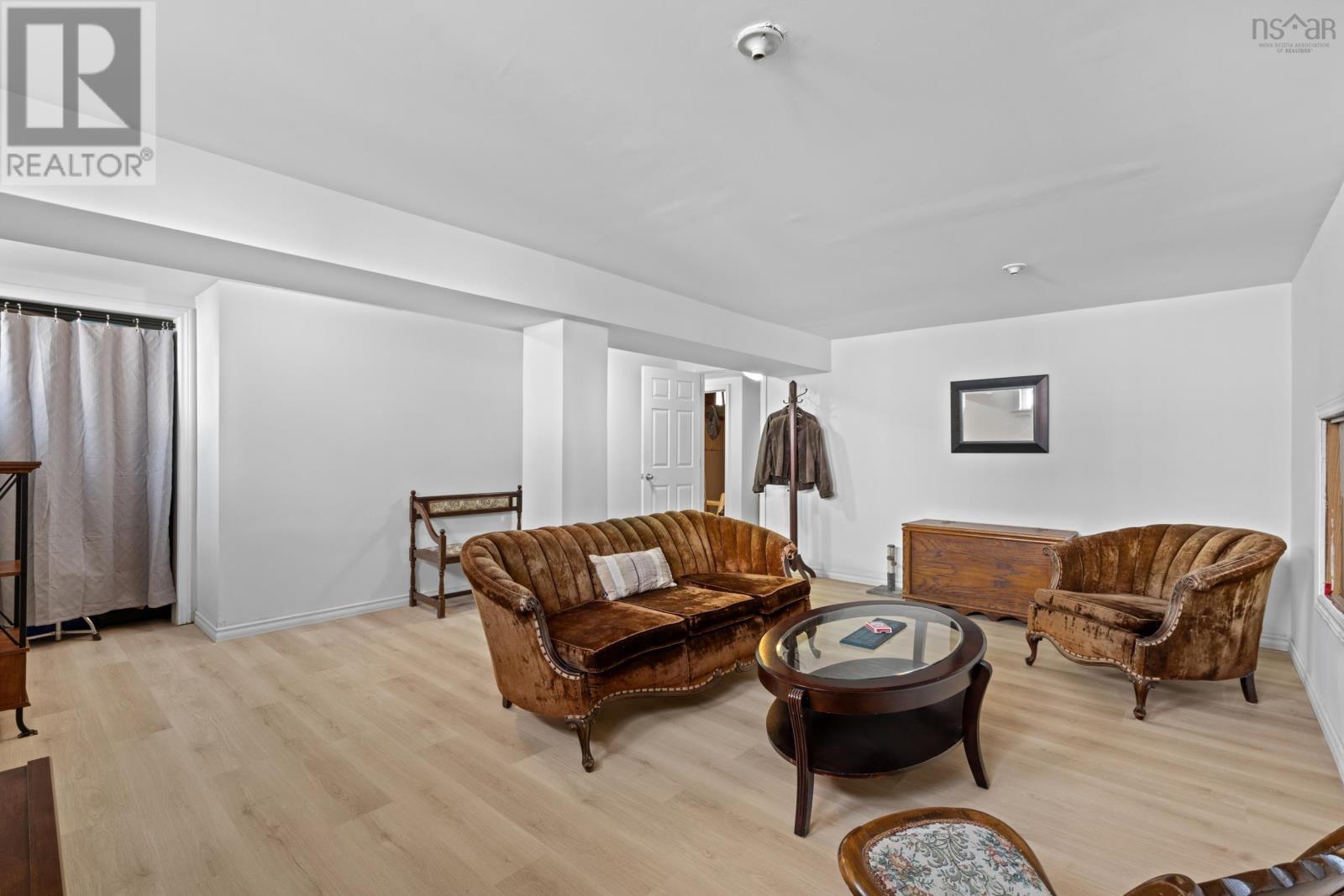 17 Ellen Drive - 31