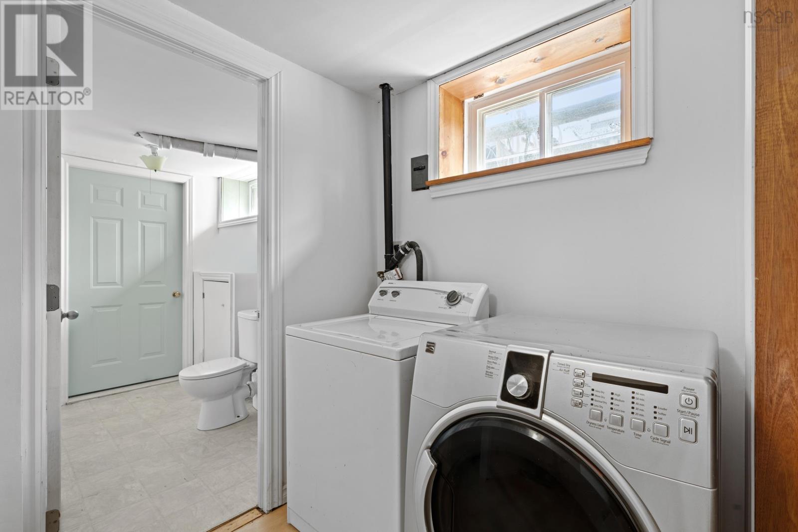 17 Ellen Drive - 32