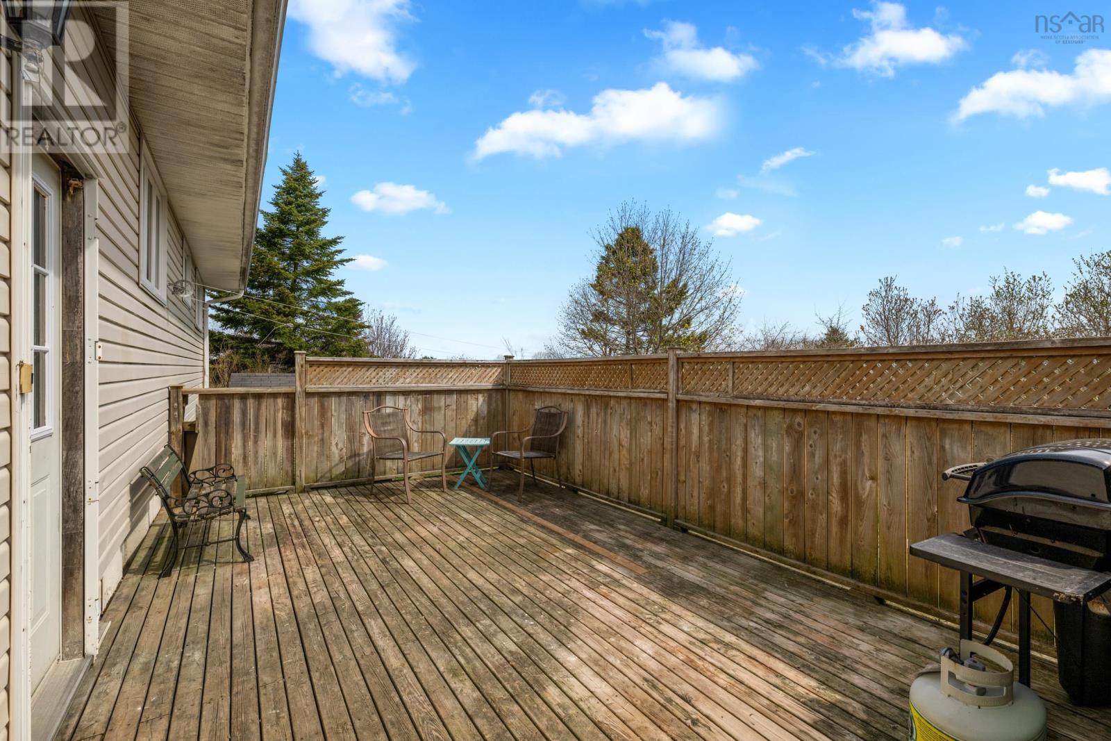 17 Ellen Drive - 35