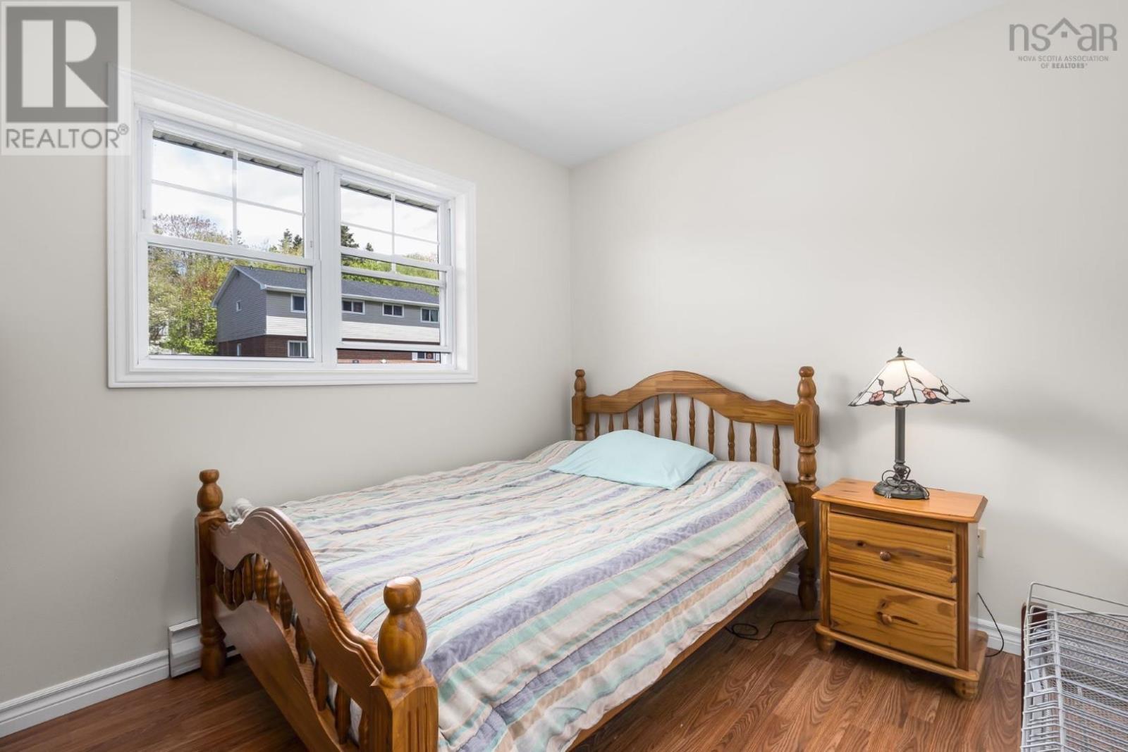 45 Regal Road - 16