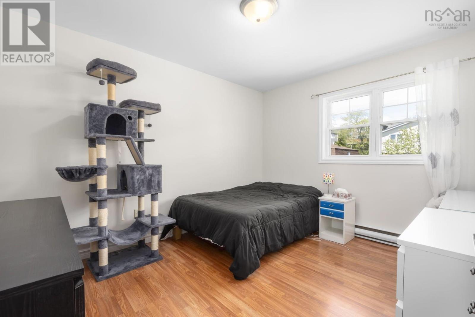 45 Regal Road - 18