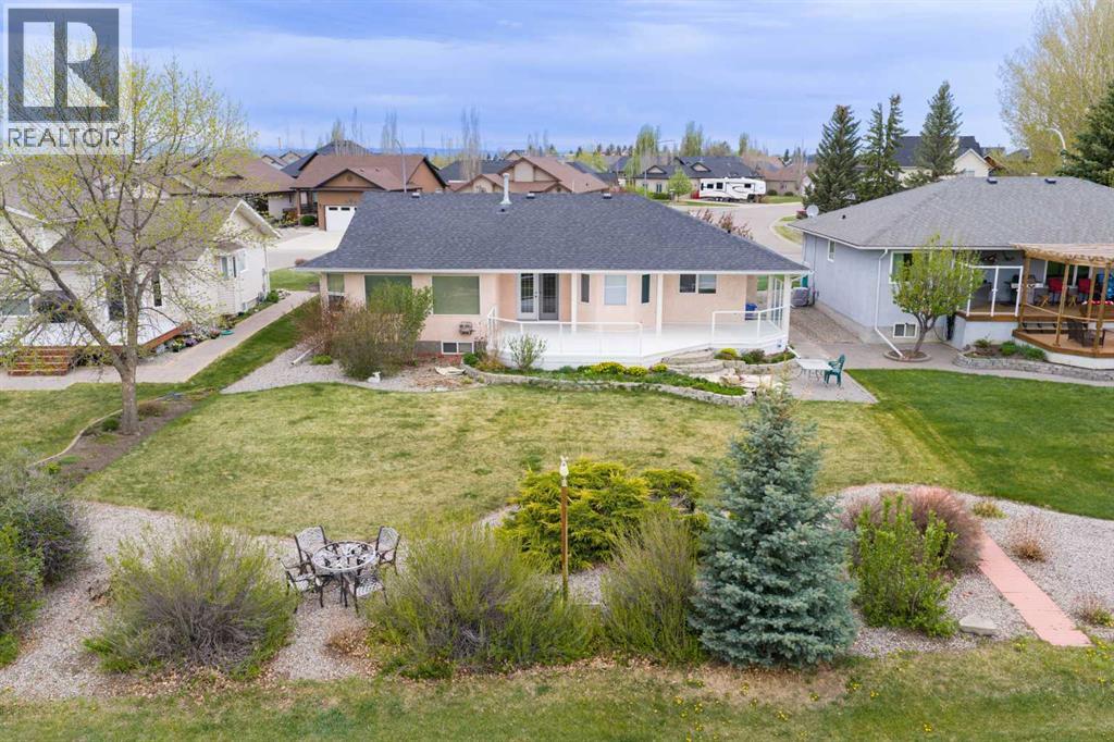 63 WESTLYNN Drive W - photo 2