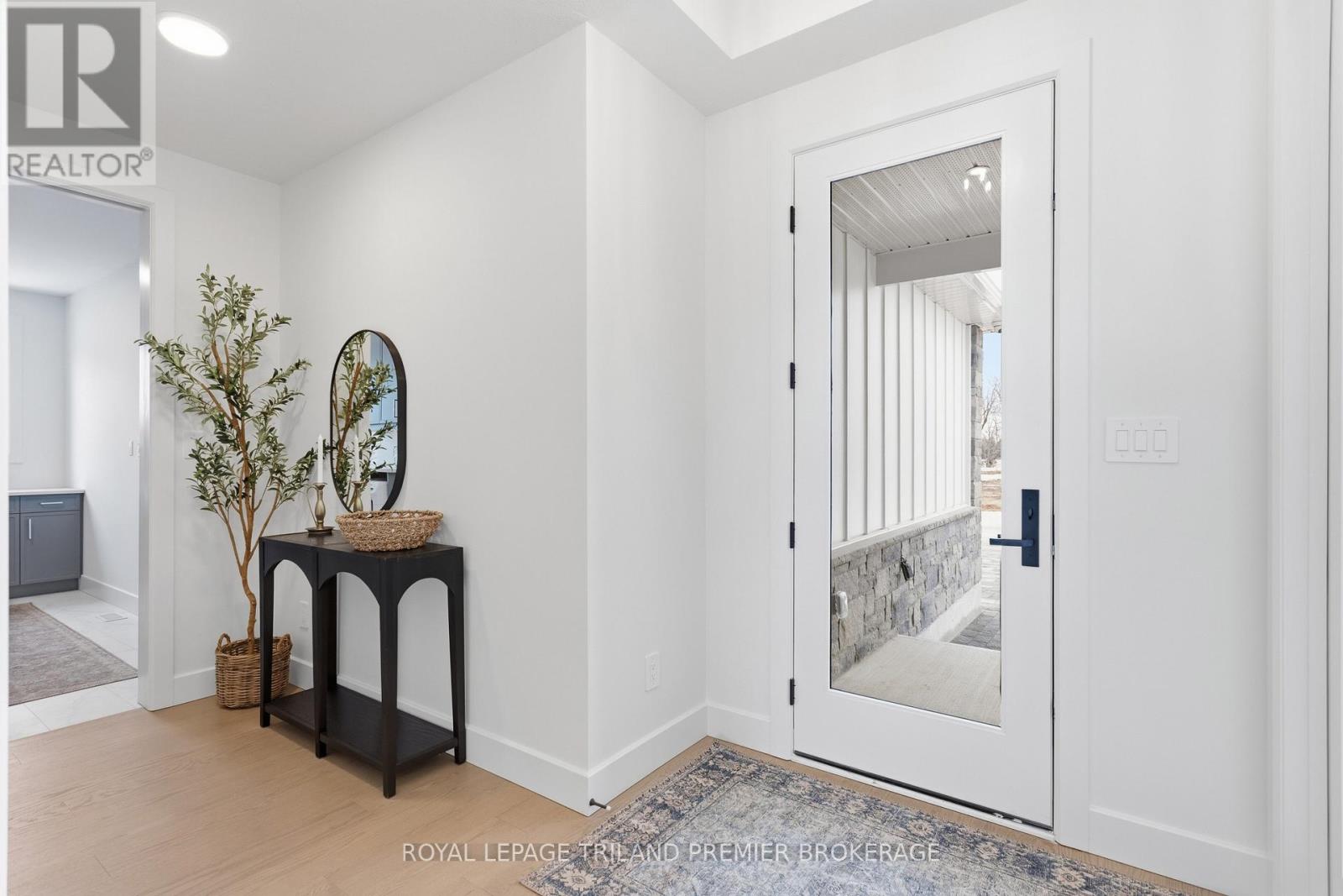 108 DEARING DRIVE - 3