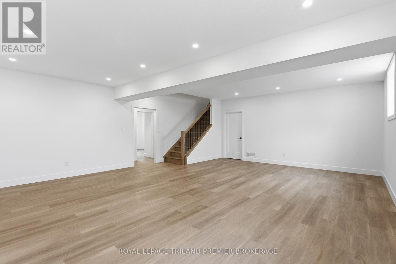108 DEARING DRIVE - 34