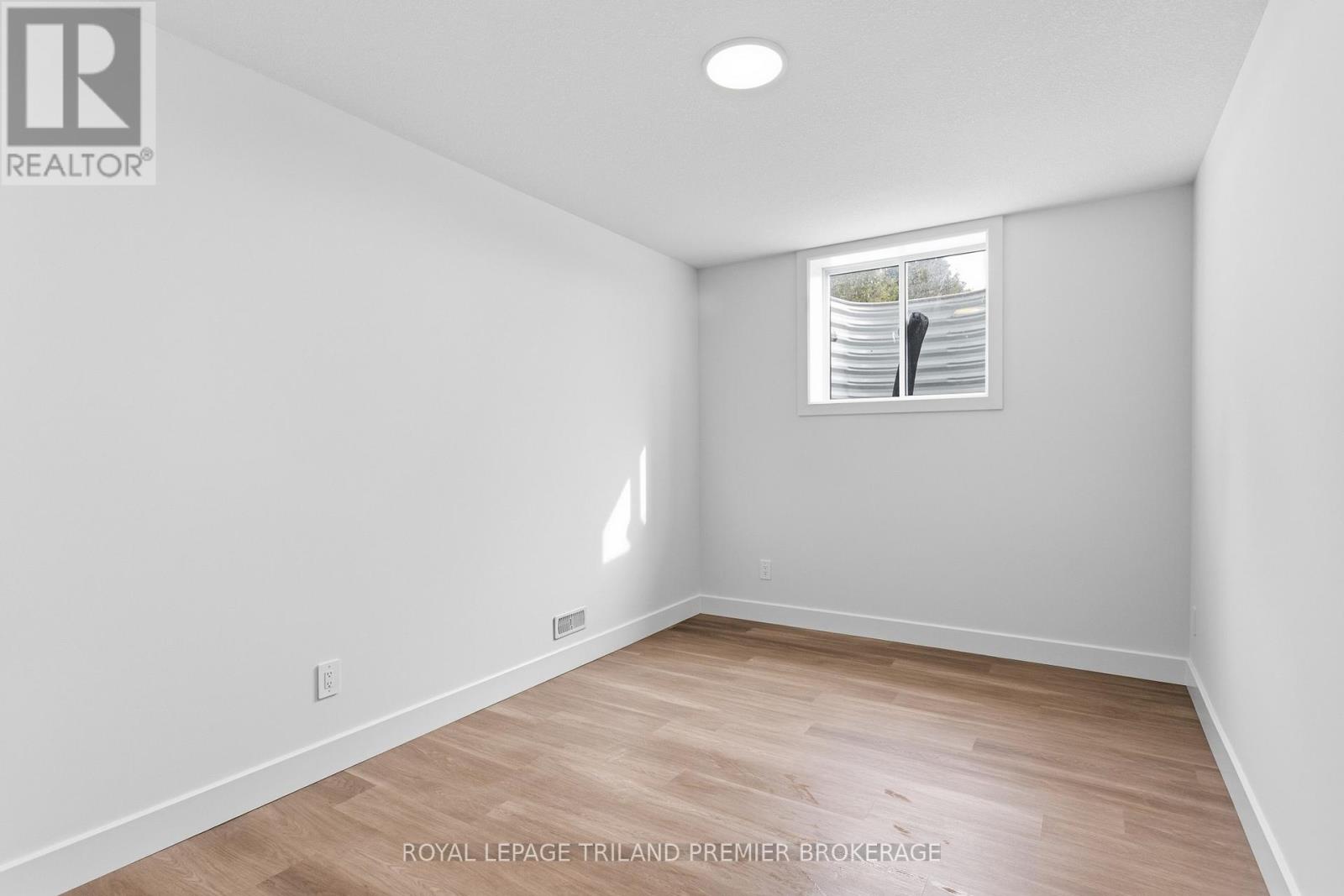108 DEARING DRIVE - 38