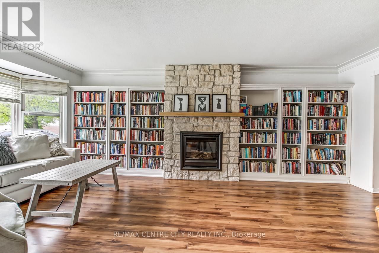 10 RUNNYMEDE CRESCENT - 6