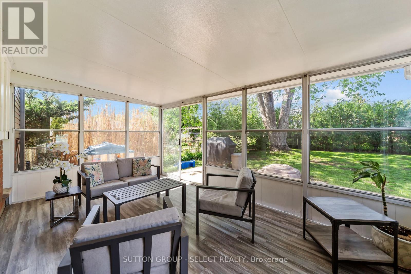 14 NOTRE DAME CRESCENT - 22