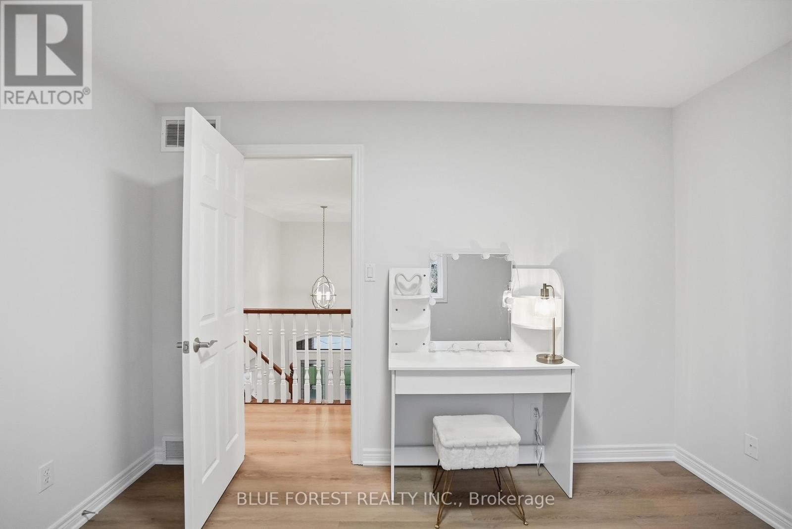 #5 7222 CLAYTON WALK - 31