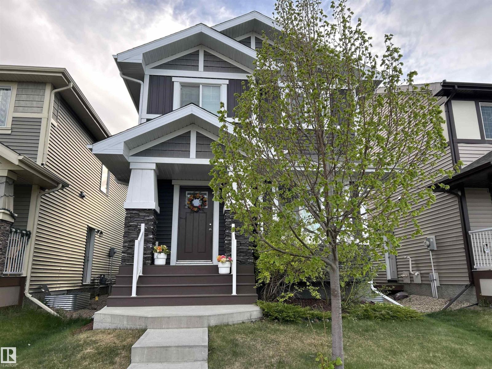 8952 218 ST NW - 1