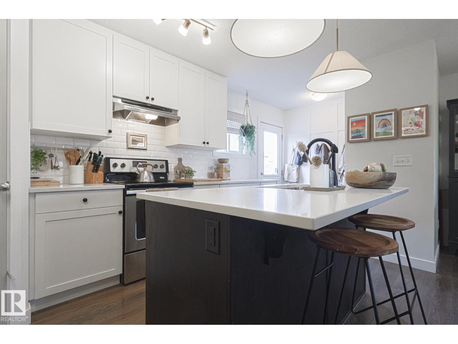 8952 218 ST NW - 21
