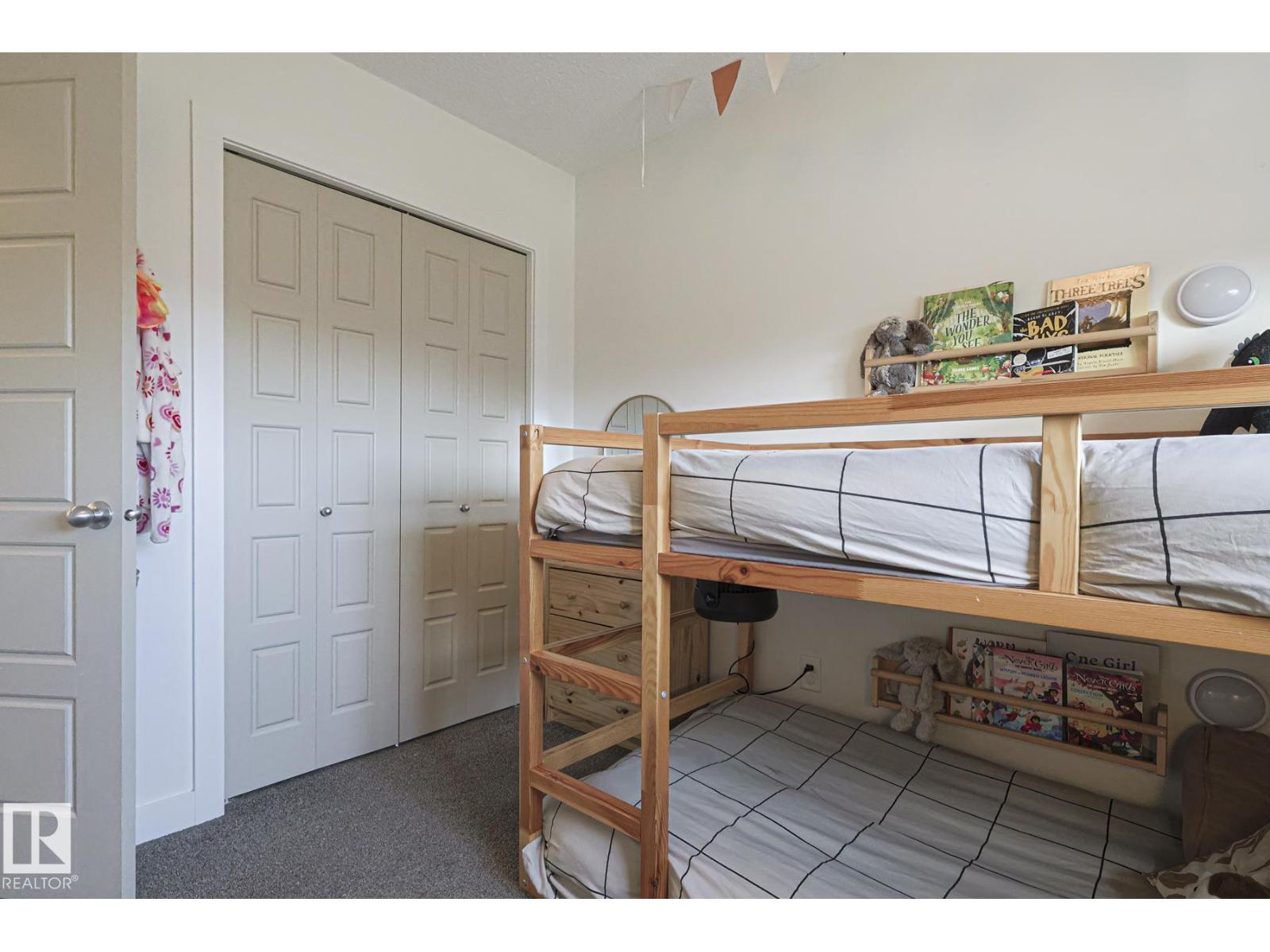 8952 218 ST NW - 26